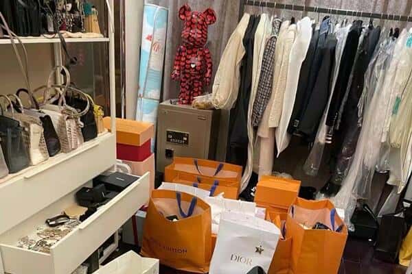 金阳县回收一线品牌衣服